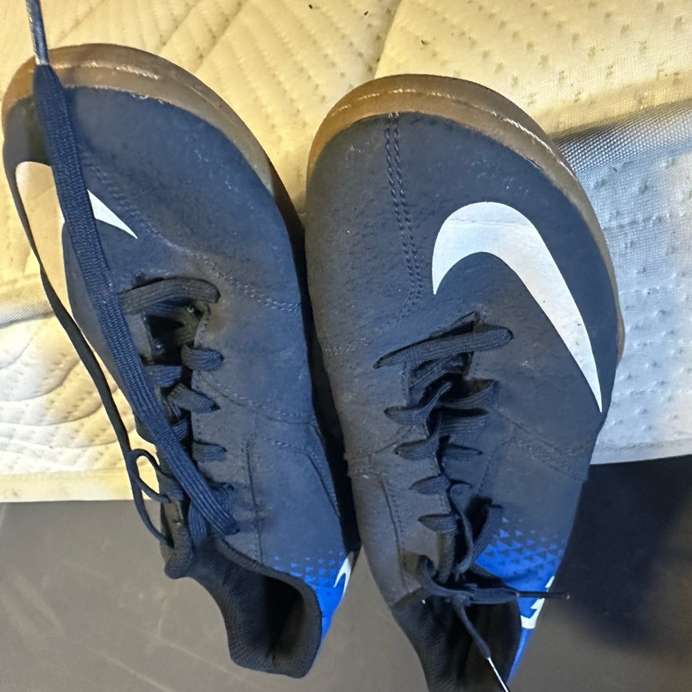 Nike Men’s Black and‎ Blue Soccer Shoes with White Swoosh